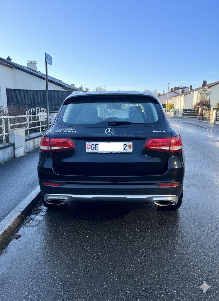 MERCEDES-BENZ GLC 220 d Exclusive 4m-image-0