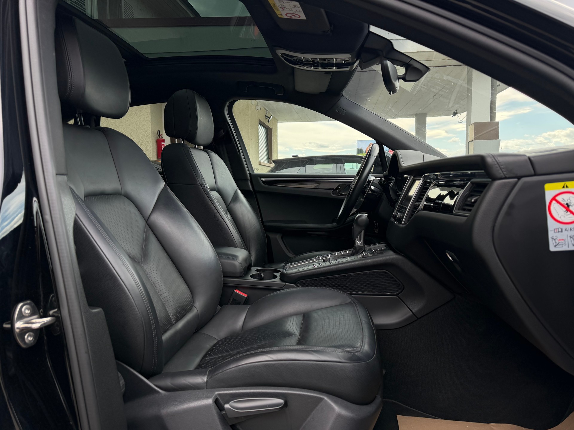PORSCHE Macan S PDK-image-14