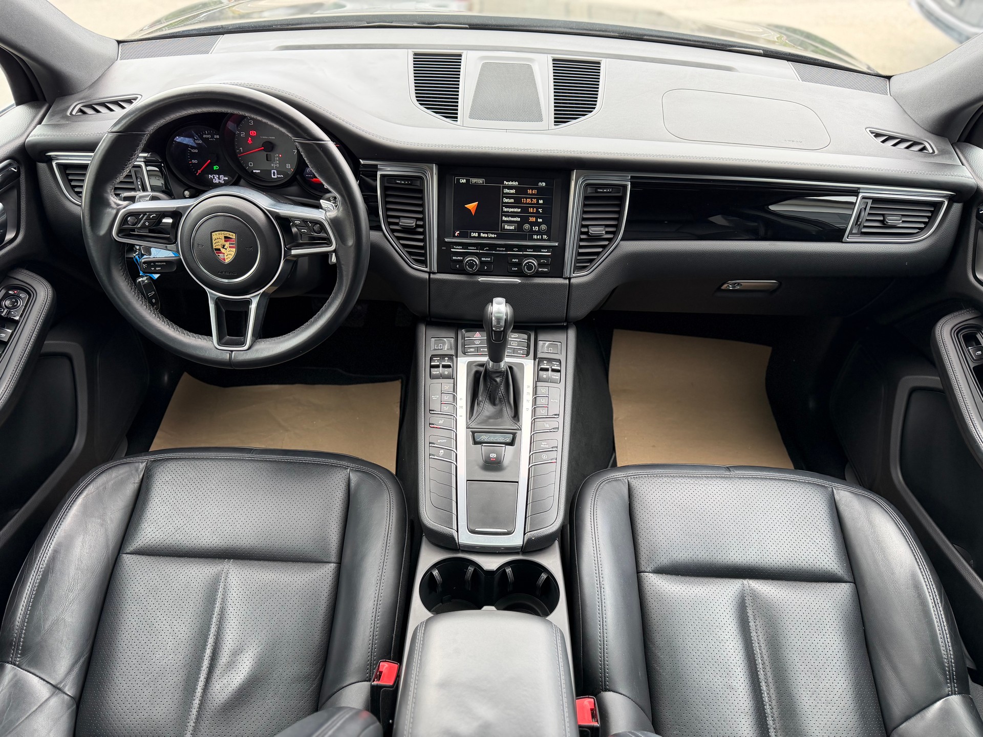 PORSCHE Macan S PDK-image-12