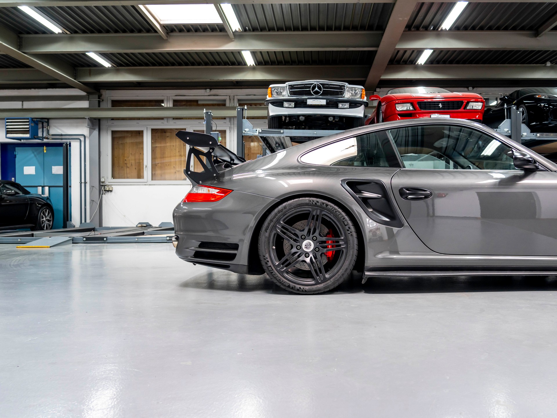 PORSCHE 9FF sur base 911 Turbo-image-16