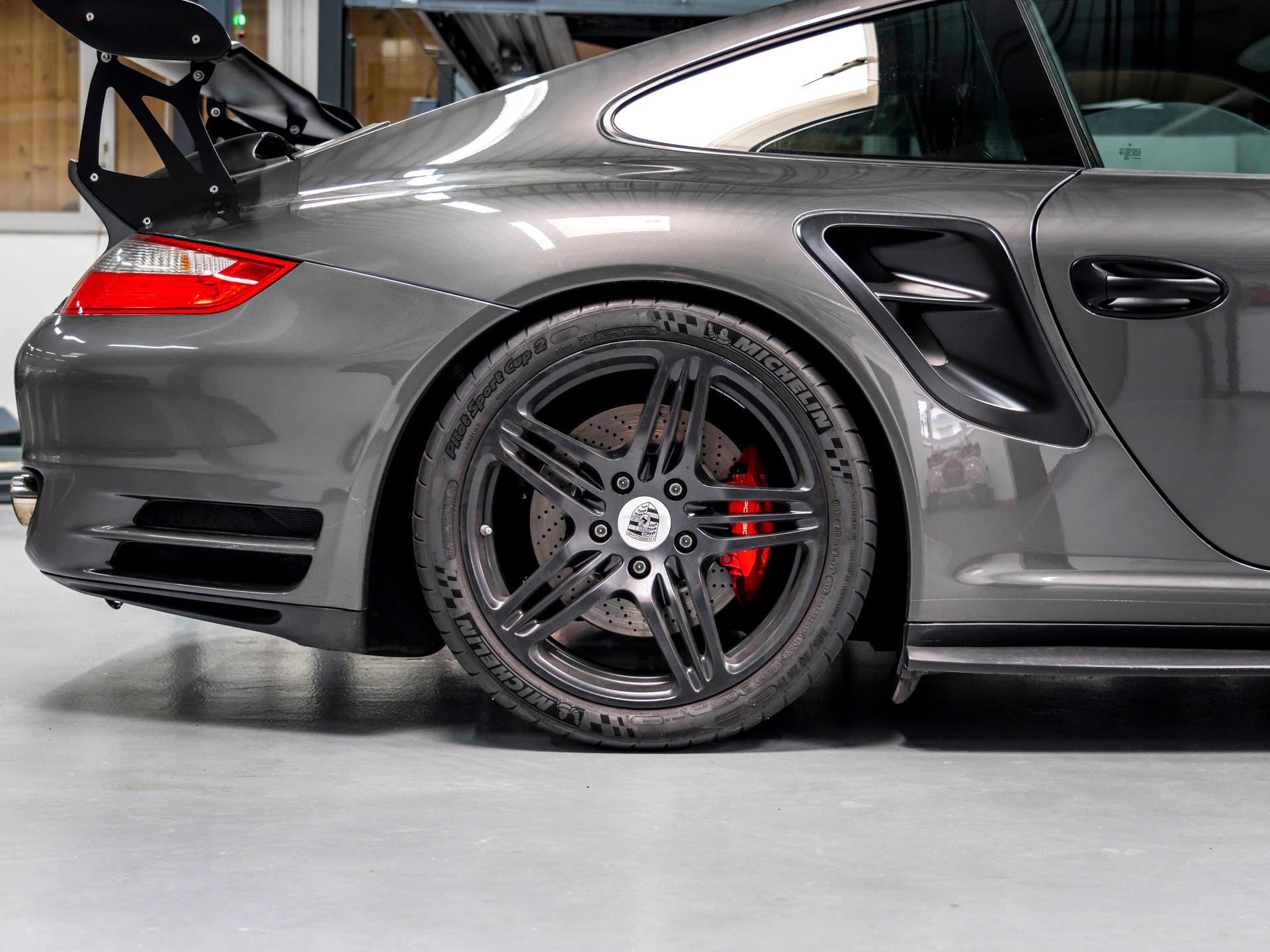 PORSCHE 9FF sur base 911 Turbo-image-9
