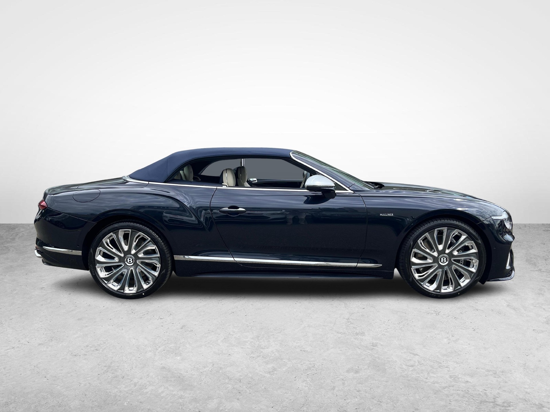 BENTLEY Continental GTC 4.0 V8 Hybrid Mulliner-image-15