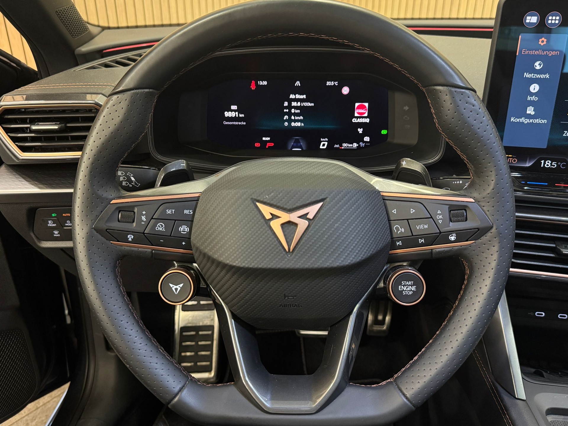 CUPRA LEON 1.5 TSI DSG *Magnetic Grau Matt*-image-11