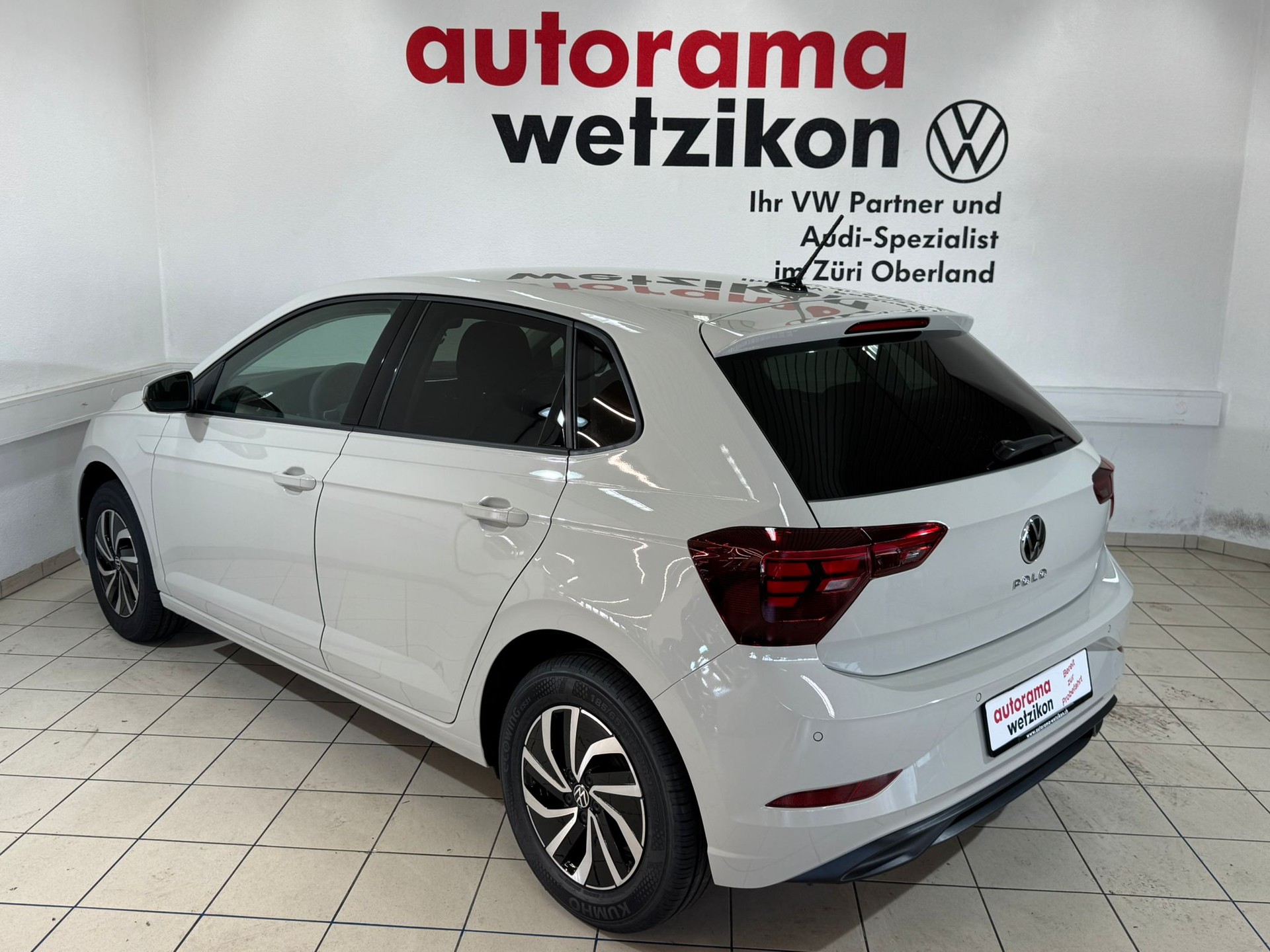 VW Polo 1.0 TSI Life DSG-image-2