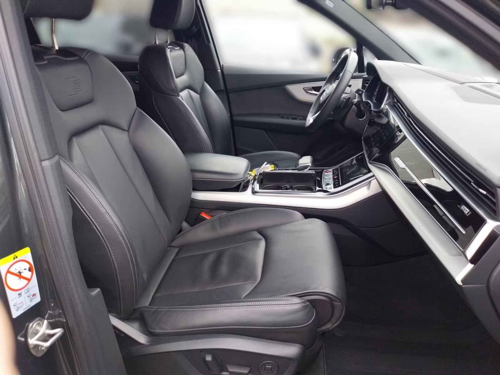 AUDI SQ7 4.0 V8 TFSI quattro tiptronic-image-11