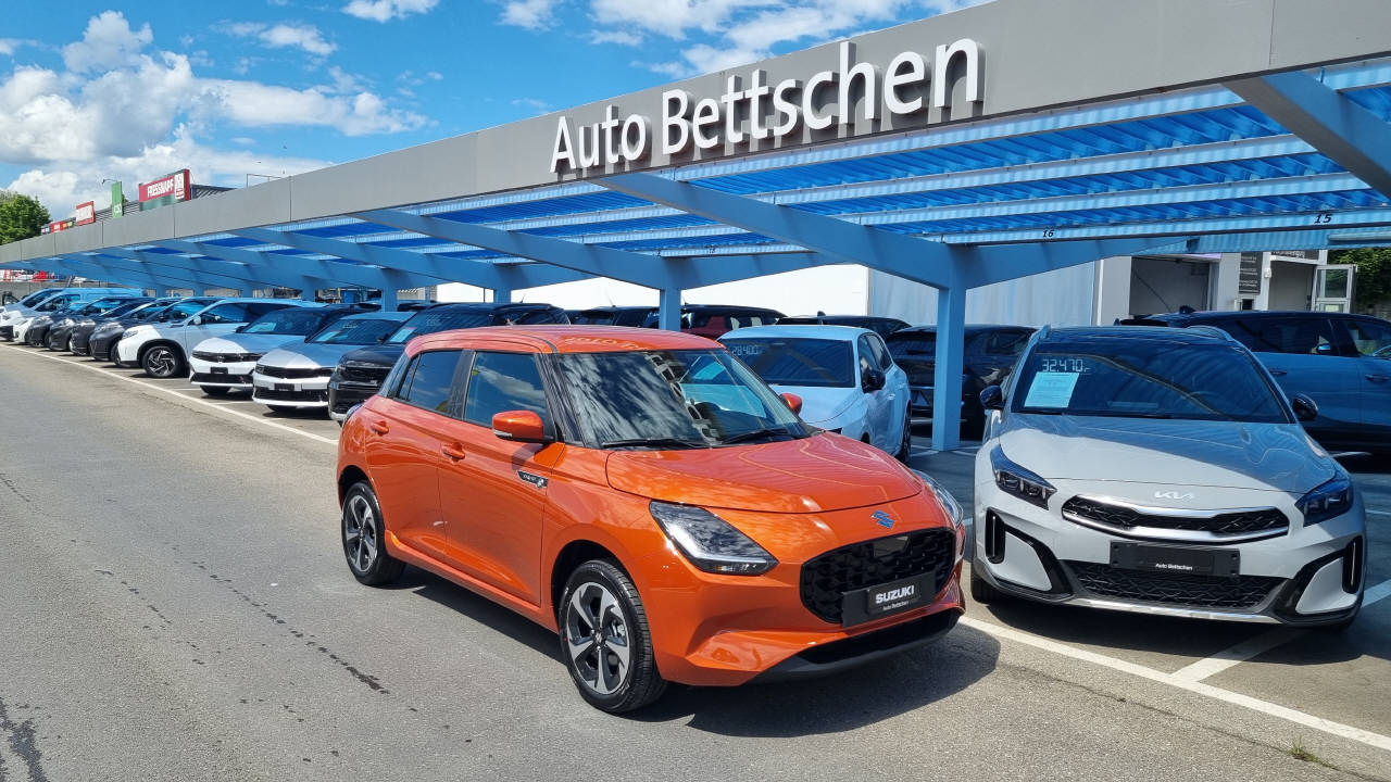 SUZUKI Swift 1.2 Sakura Top Hybrid 4x4-image-0