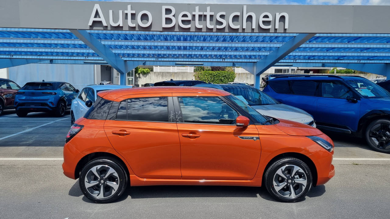 SUZUKI Swift 1.2 Sakura Top Hybrid 4x4-image-3