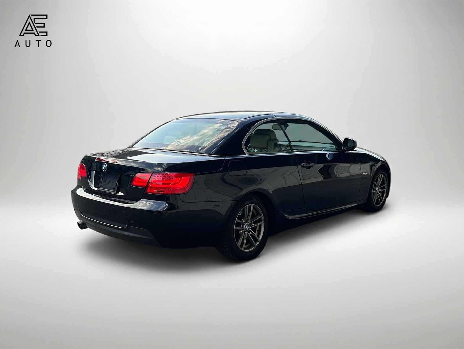BMW 320i M-Paket Cabrio-image-6