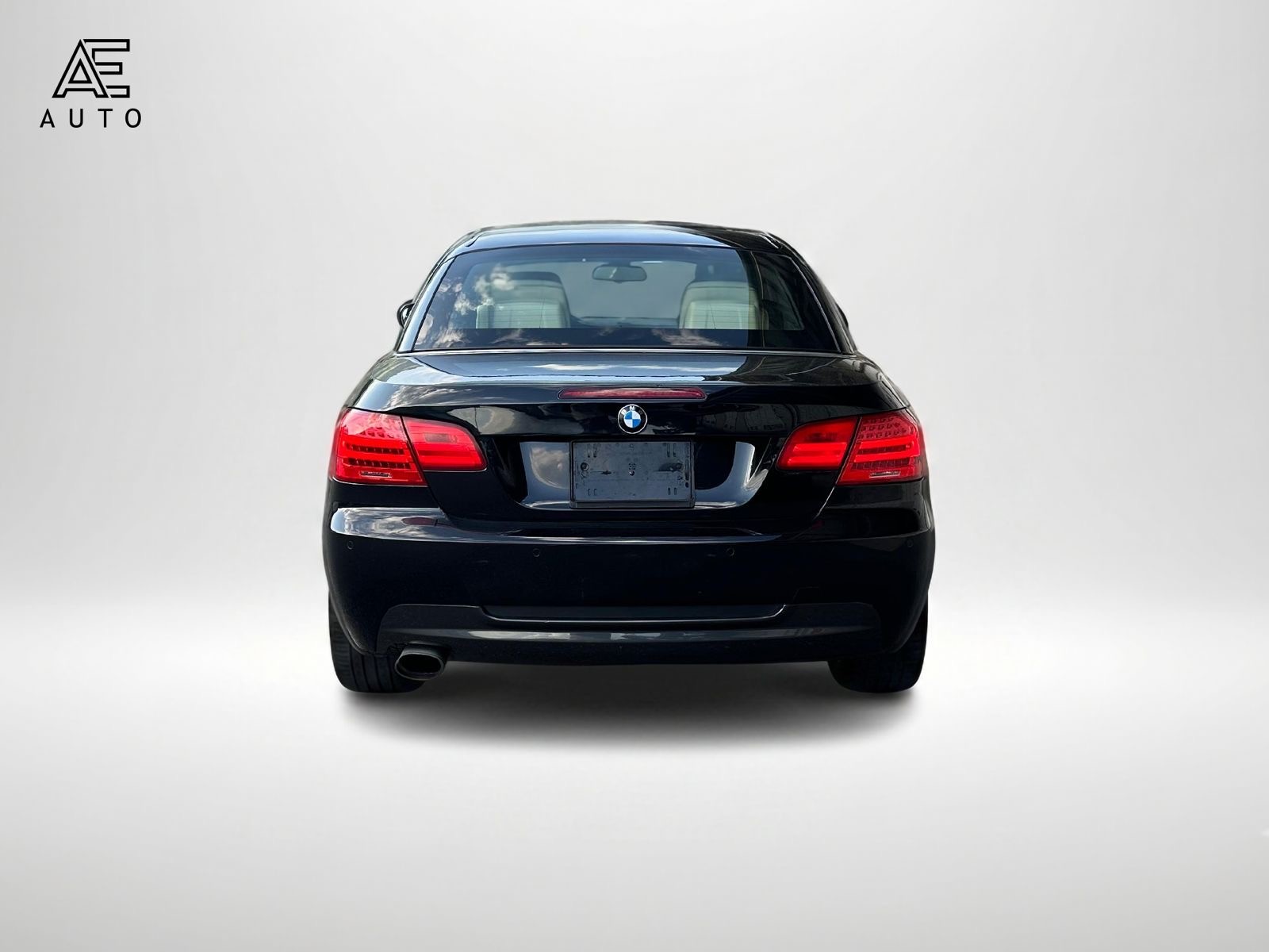 BMW 320i M-Paket Cabrio-image-5