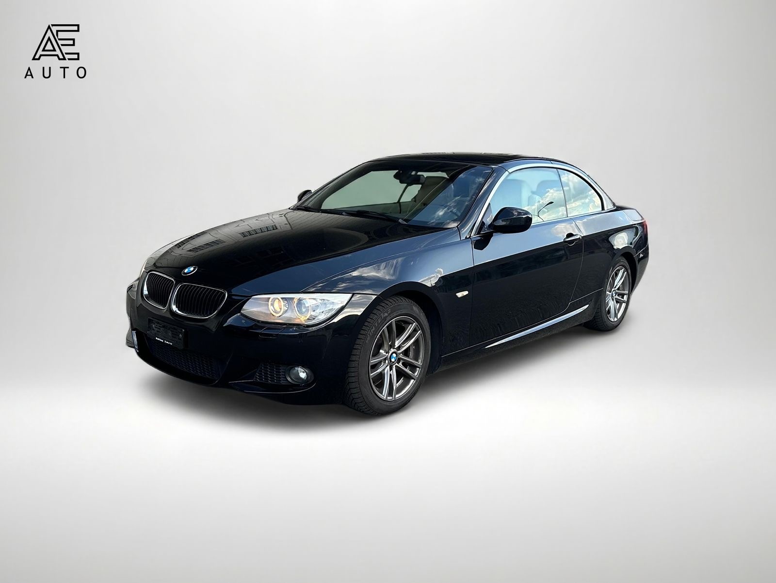 BMW 320i M-Paket Cabrio-image-2
