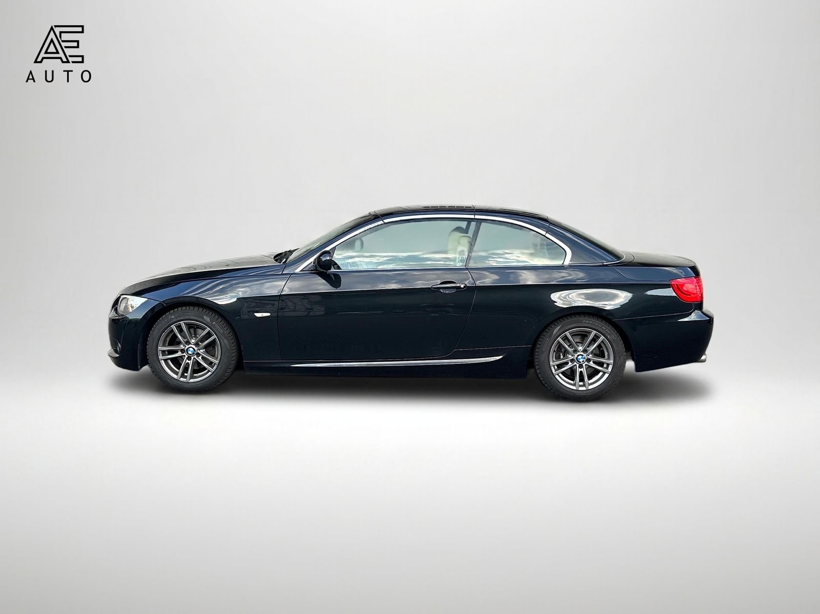 BMW 320i M-Paket Cabrio-image-3