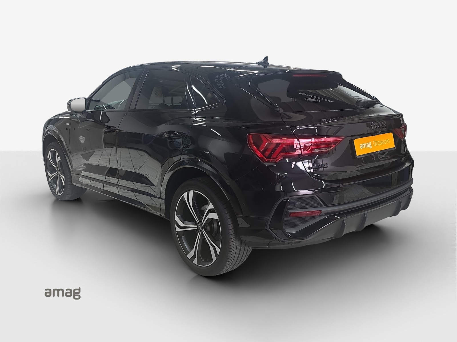 AUDI Q3 Sportback 35 TFSI S line Attraction S-tronic-image-2