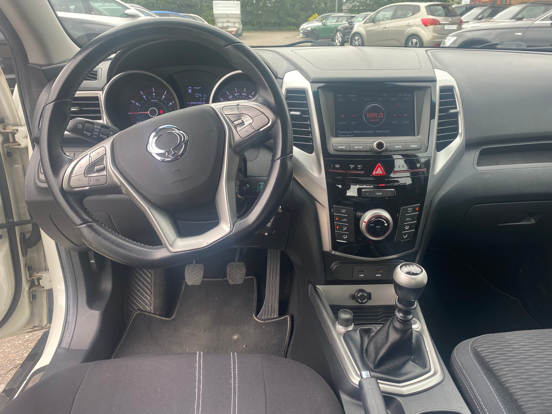 KGM-SsangYong TIVOLI-image-7