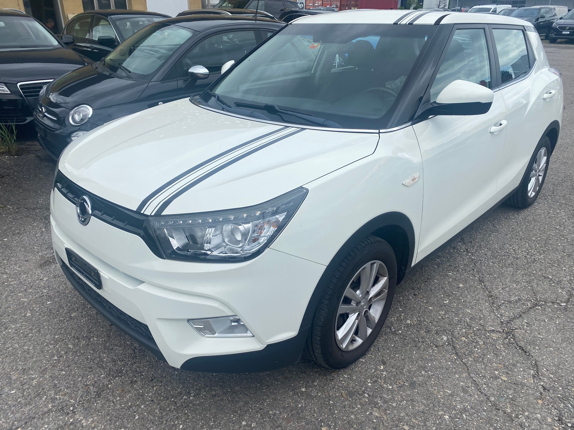 KGM-SsangYong TIVOLI-image-1