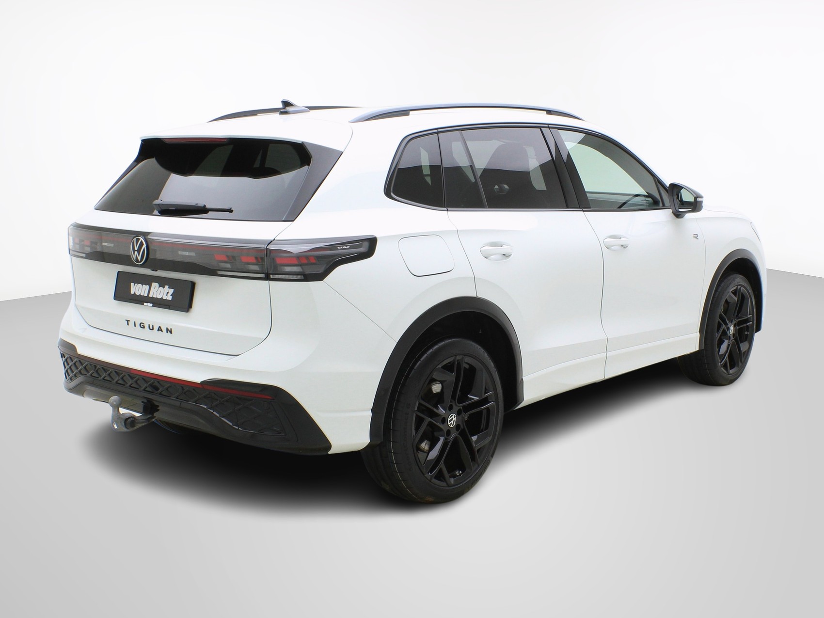 VW Tiguan 2.0 TSI DSG R-Line Black Style 4Motion (2025)-image-4