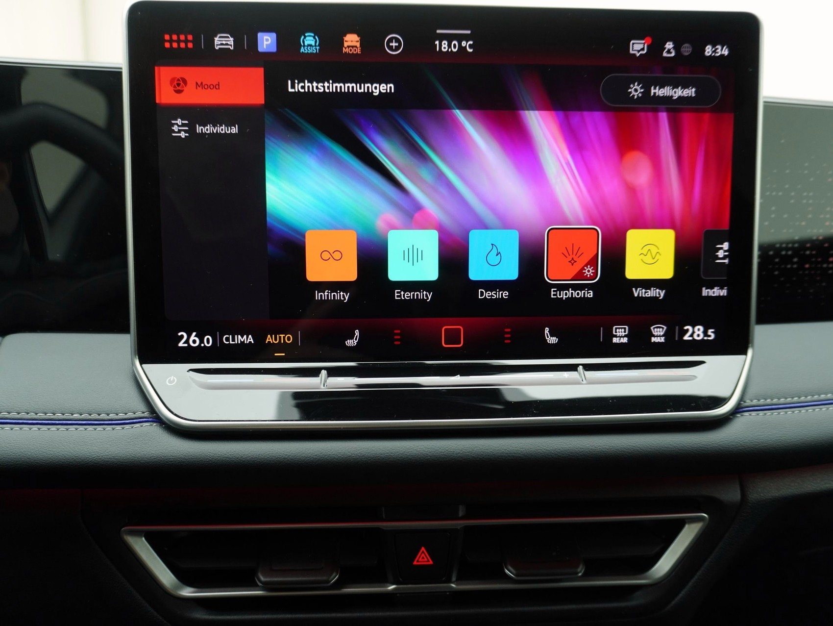 VW Tiguan 2.0 TSI DSG R-Line Black Style 4Motion (2025)-image-25