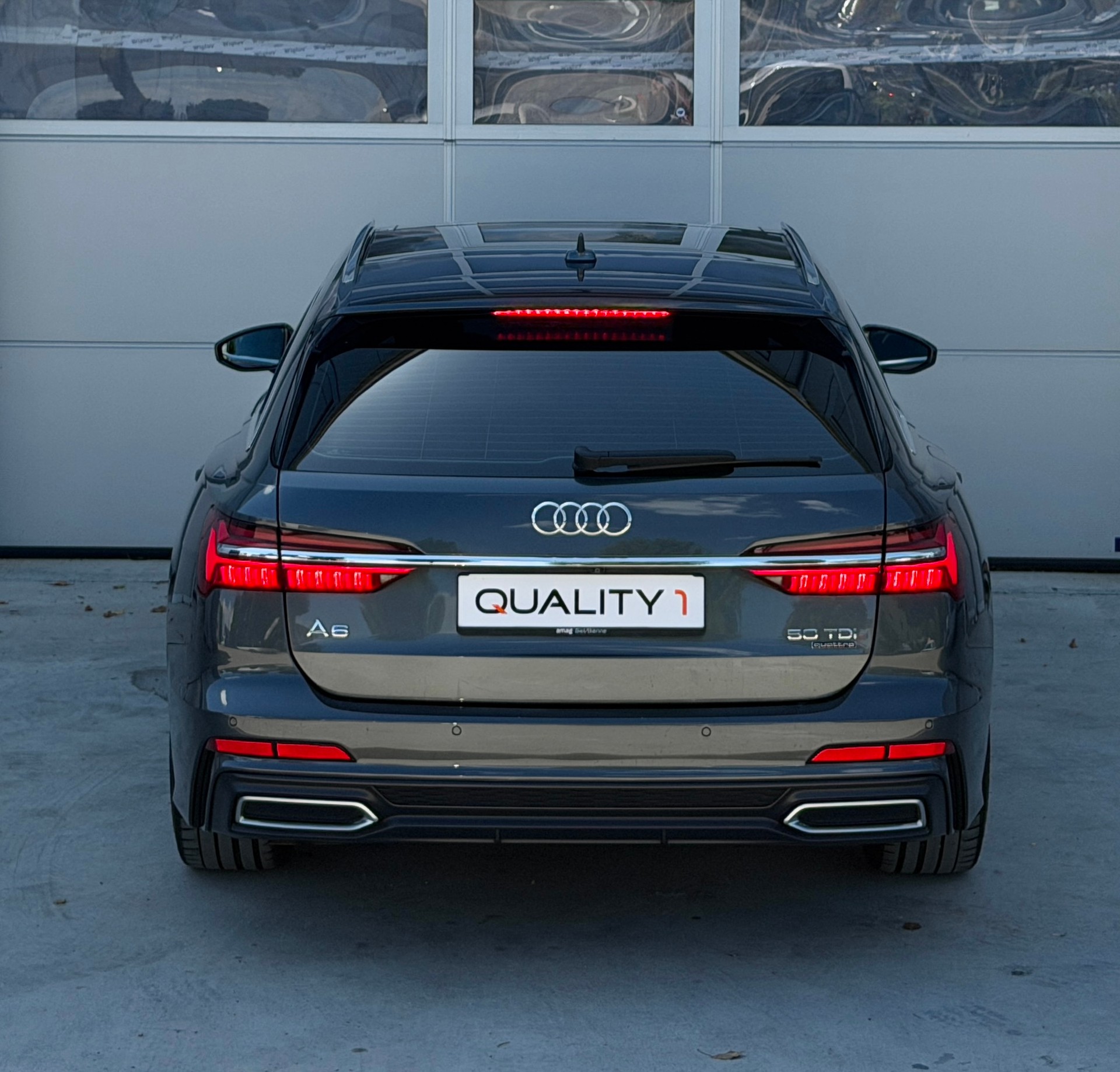 AUDI A6 Avant 50 TDI Sport quattro tiptronic S Line-image-4