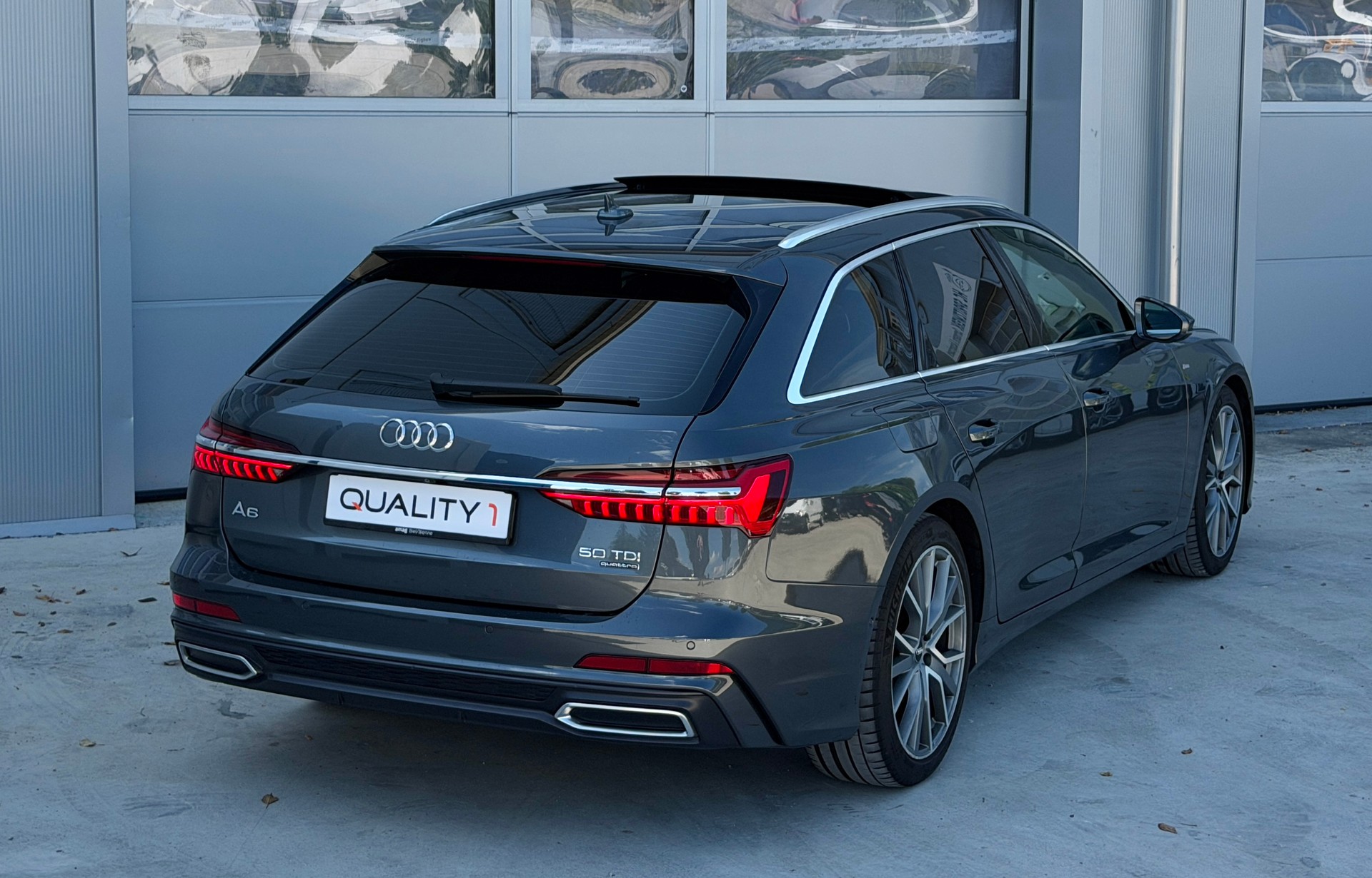 AUDI A6 Avant 50 TDI Sport quattro tiptronic S Line-image-3