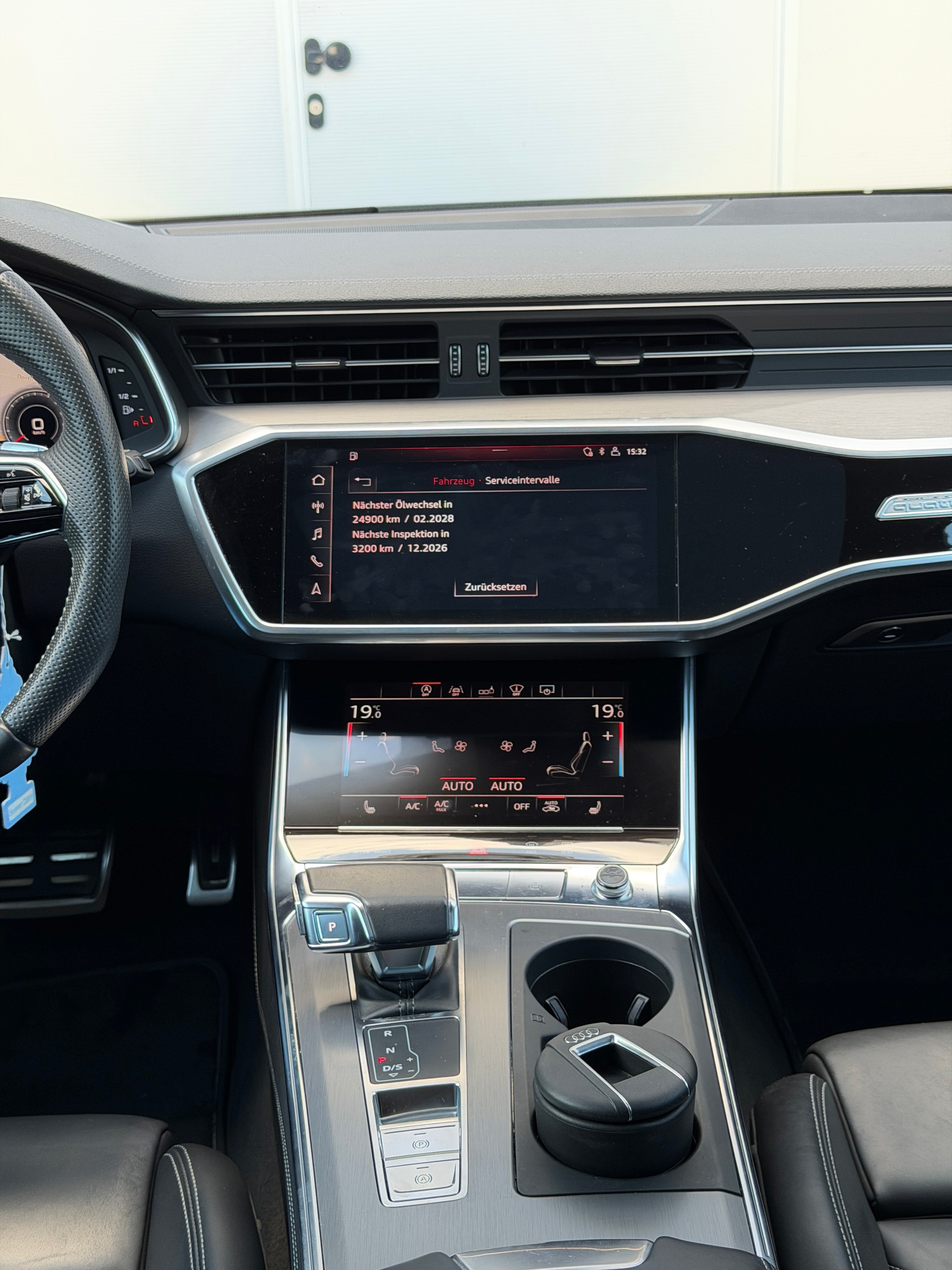 AUDI A6 Avant 50 TDI Sport quattro tiptronic S Line-image-12