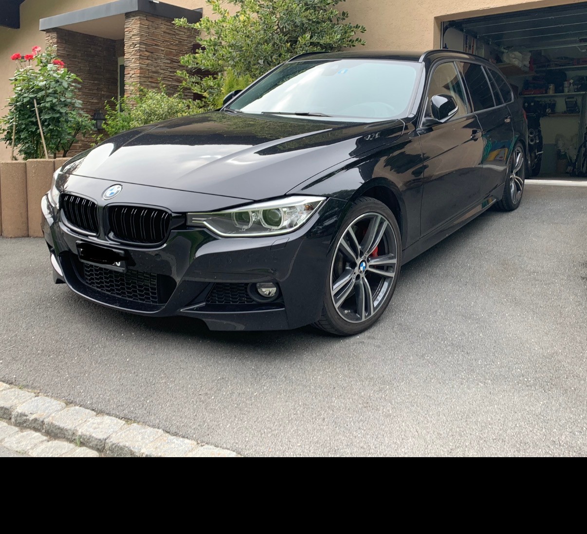 BMW 320d xDrive MFK 06/2026-image-0
