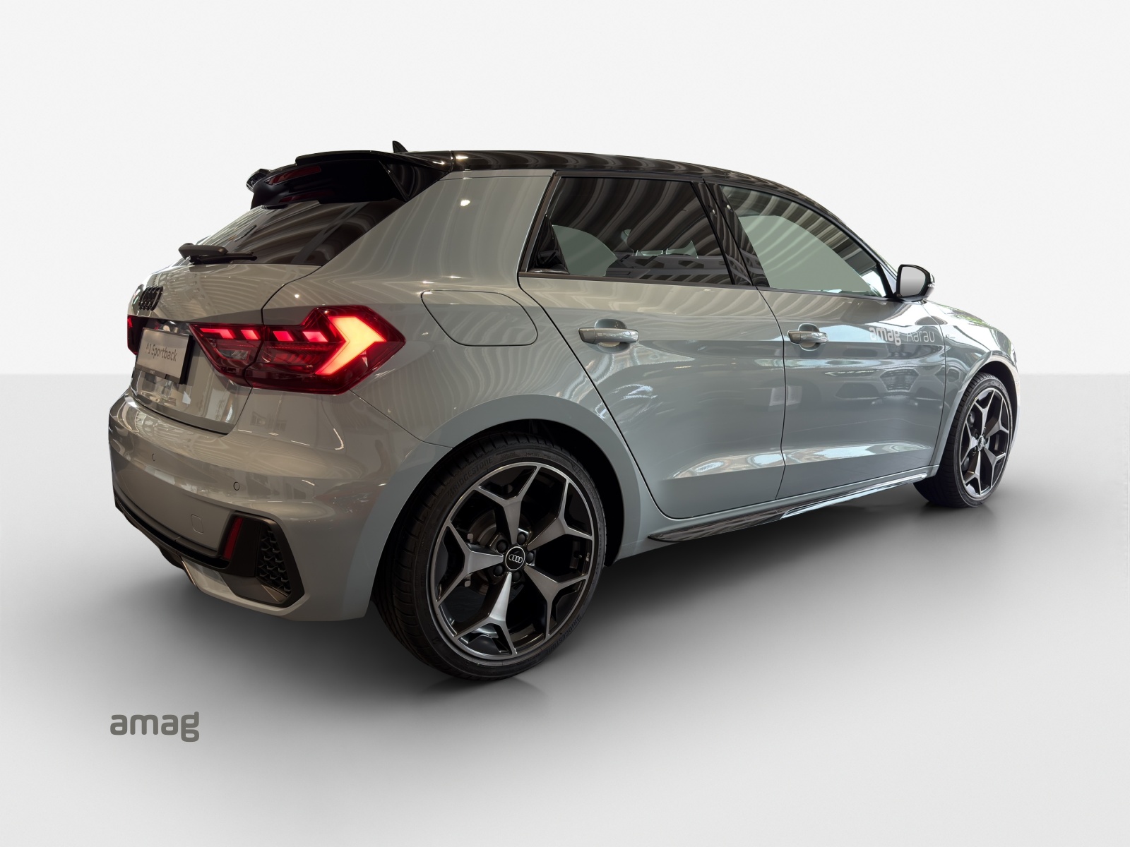 AUDI A1 Sportback 30 TFSI S Line Attraction S-tronic-image-4