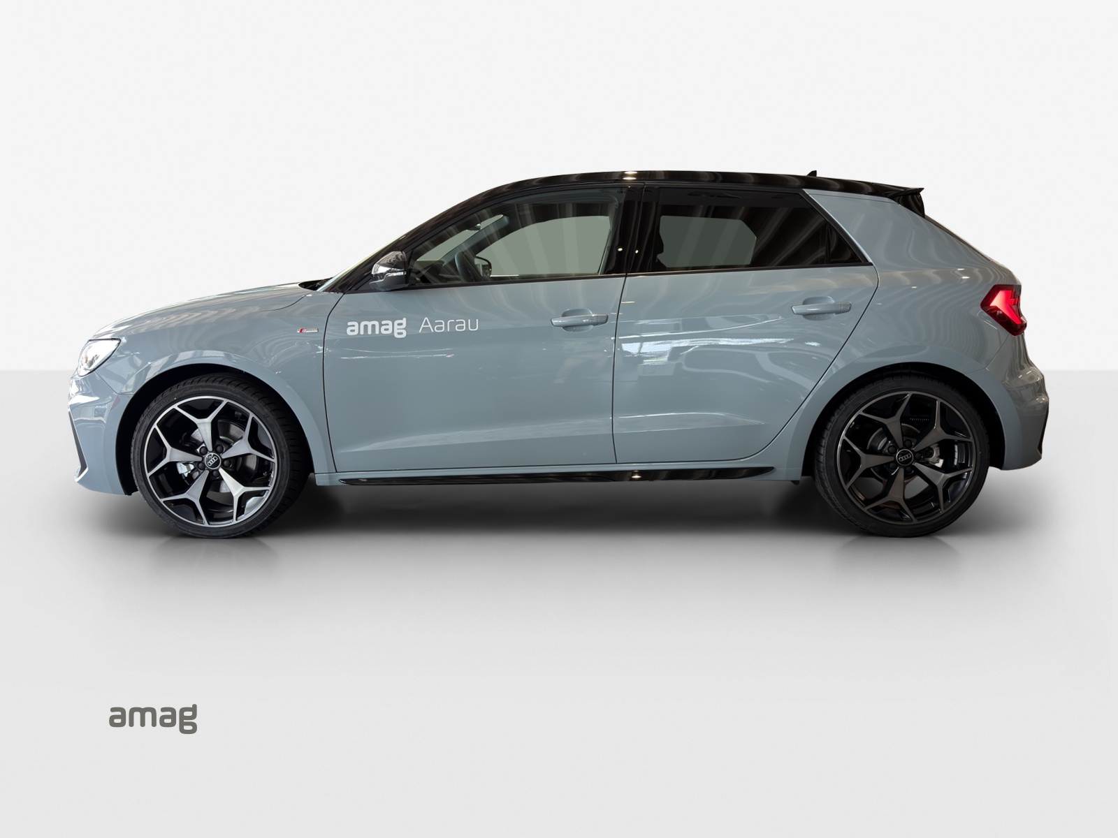 AUDI A1 Sportback 30 TFSI S Line Attraction S-tronic-image-1