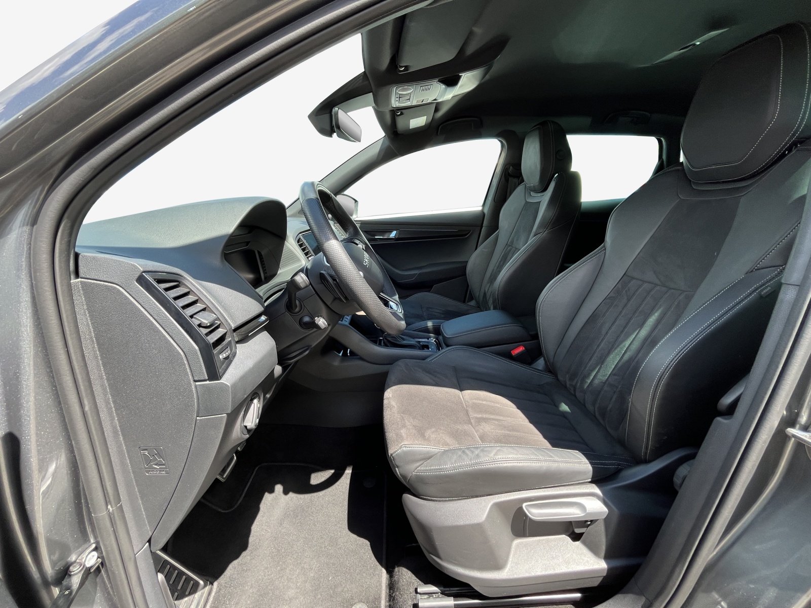 SKODA Karoq 2.0 TSI SportLine 4x4 DSG-image-7
