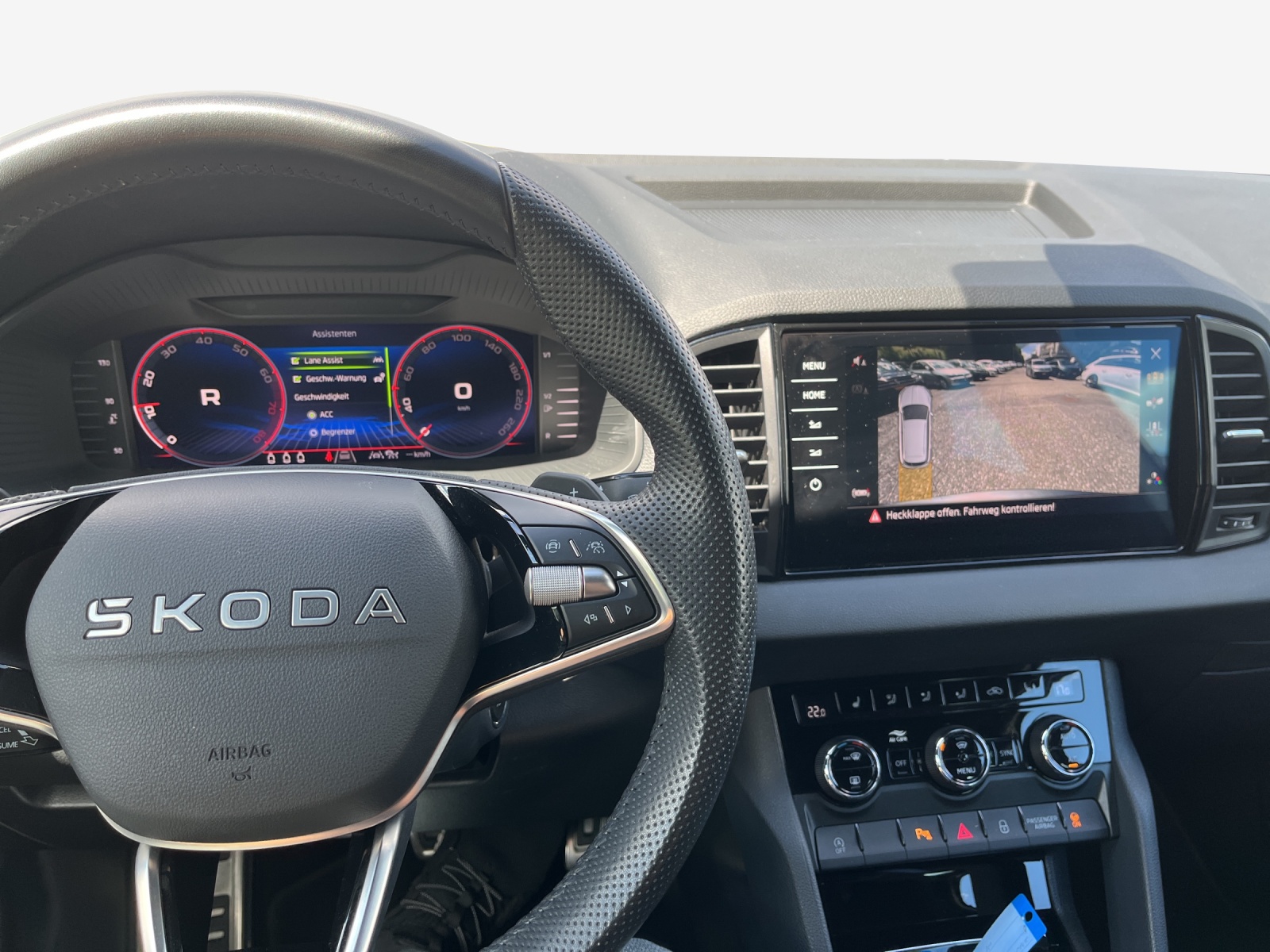 SKODA Karoq 2.0 TSI SportLine 4x4 DSG-image-8