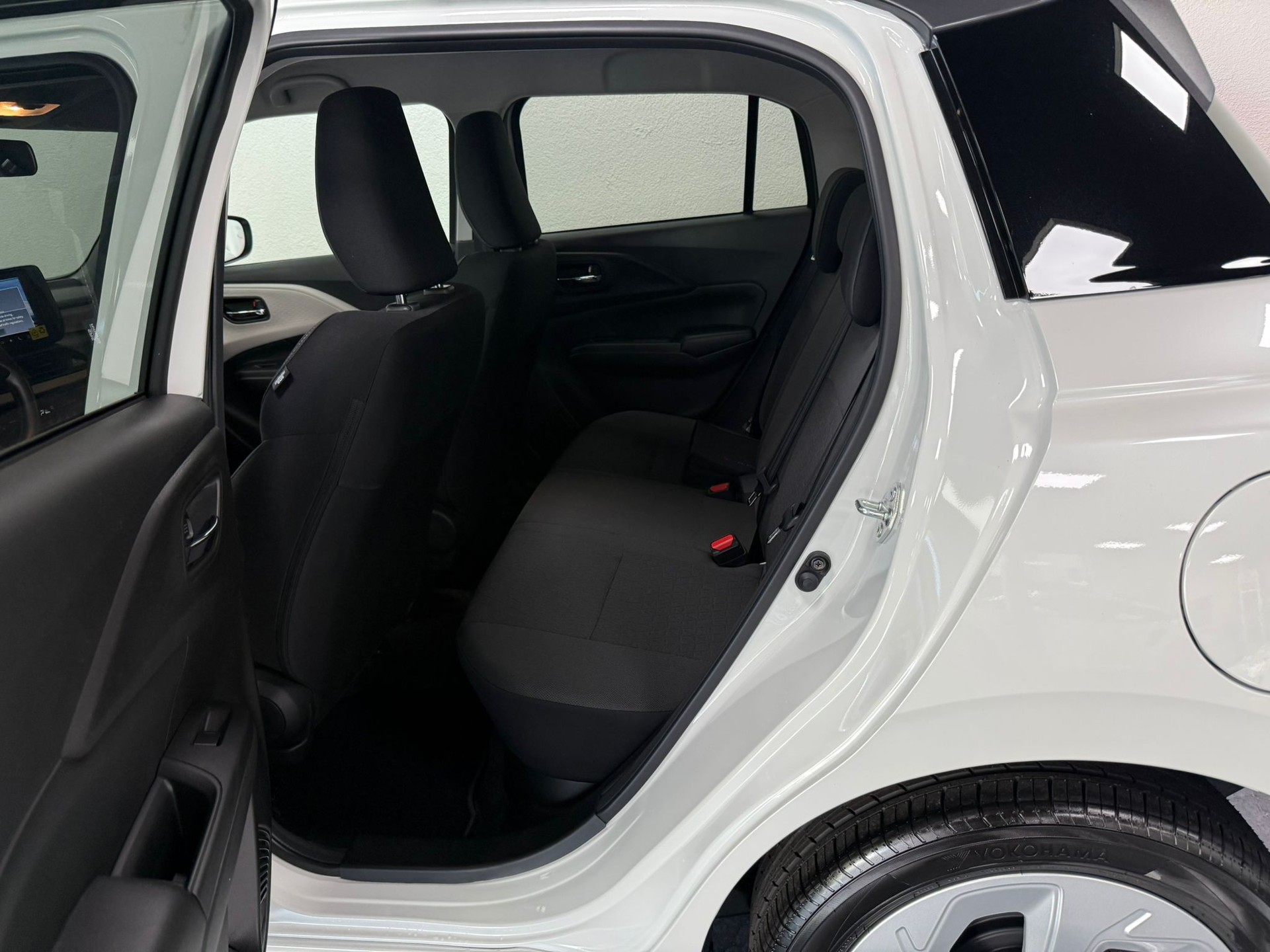 SUZUKI Swift 1.2 Sakura Hybrid CVT-image-10