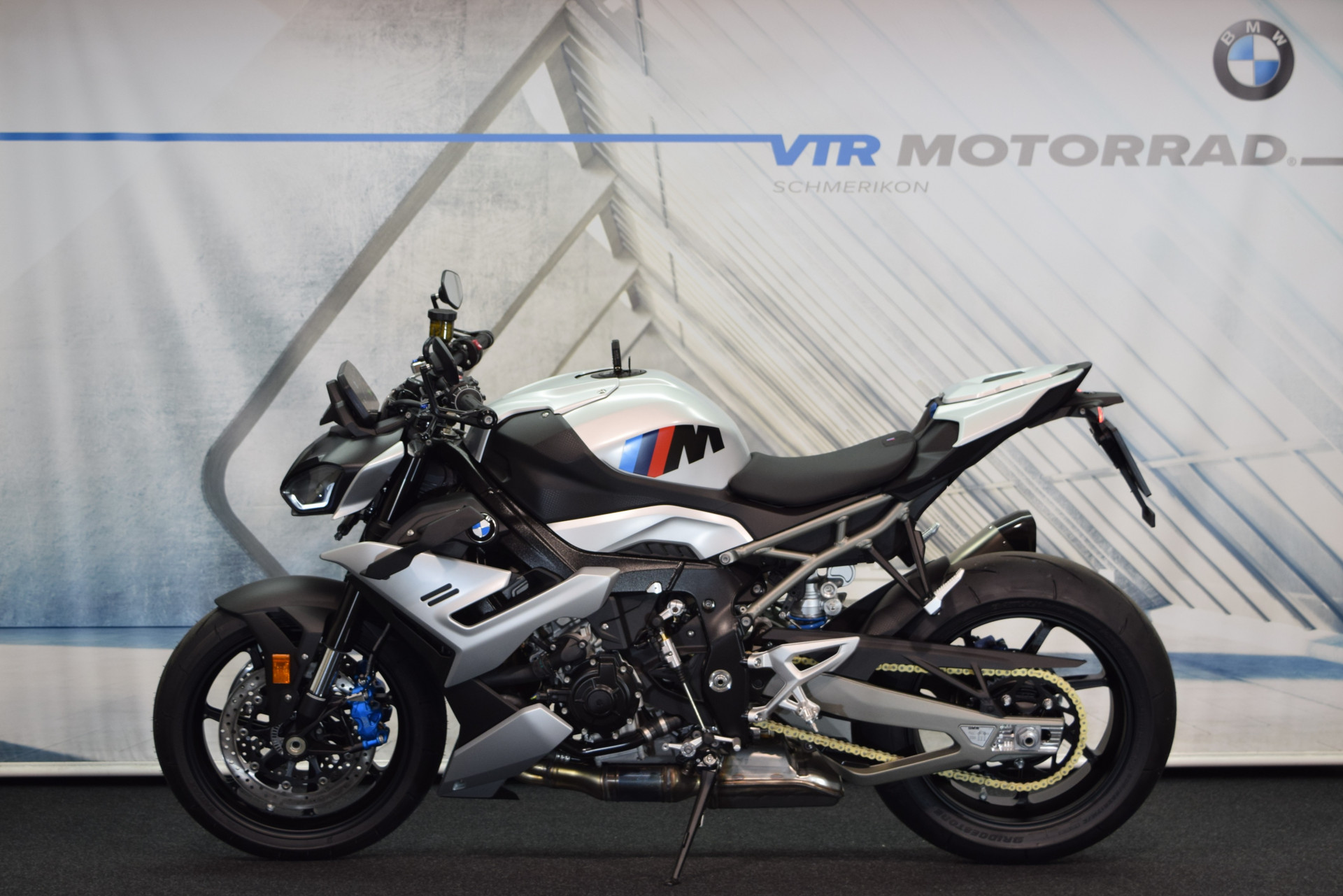 BMW M 1000 R-image-4