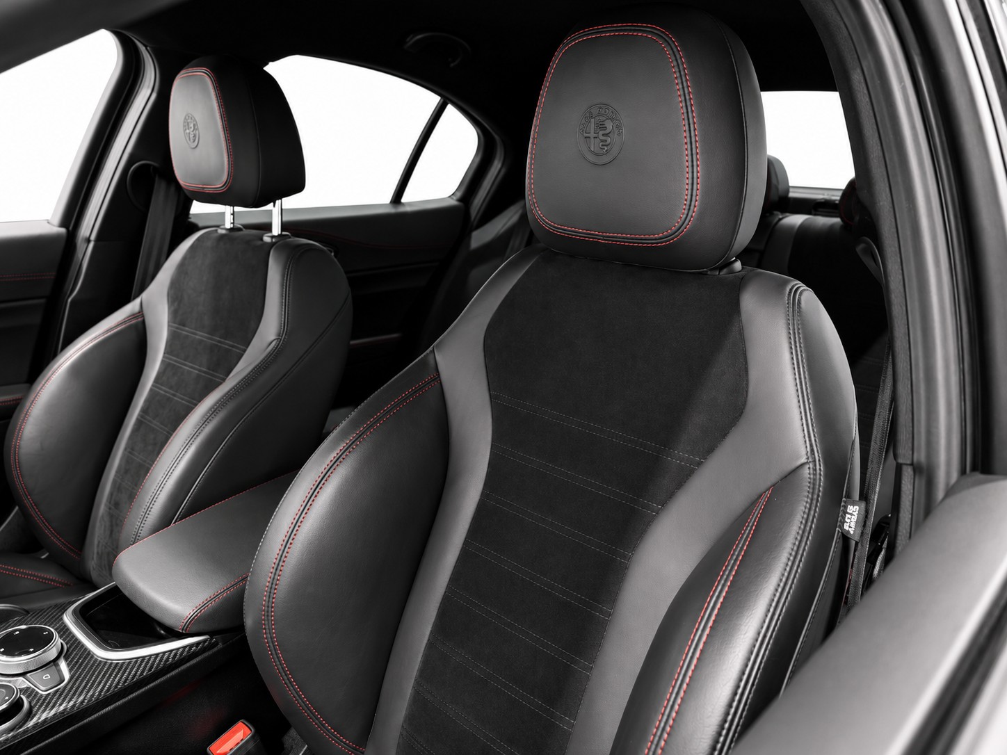 ALFA ROMEO Giulia 2.0 Q4 Veloce TI CH FAHRZEUG-image-13