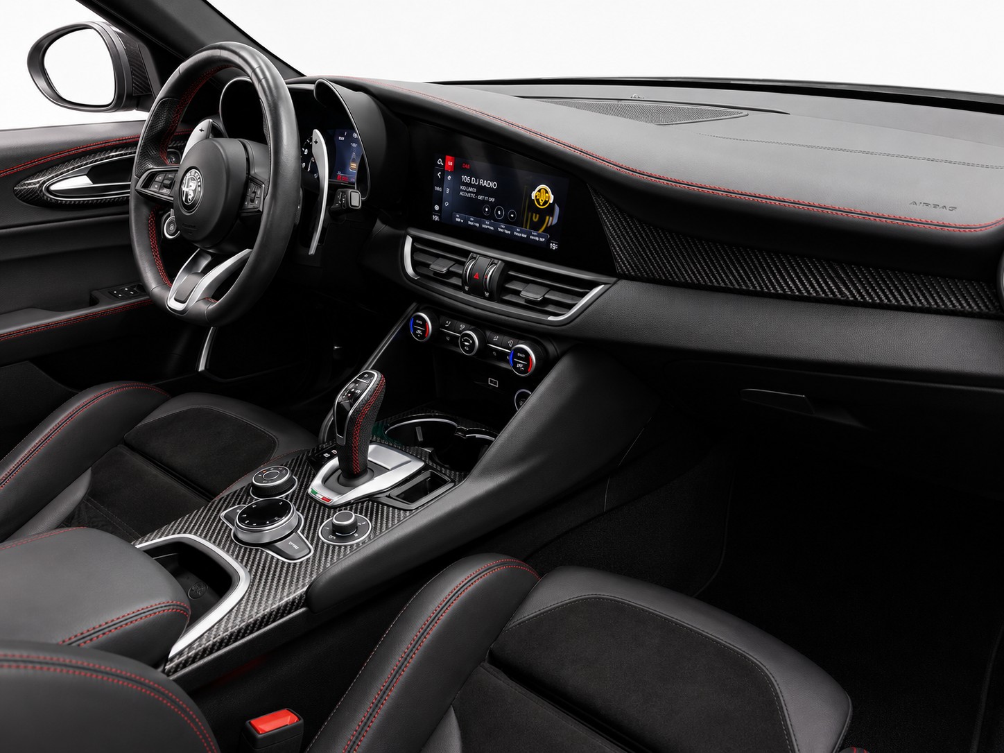 ALFA ROMEO Giulia 2.0 Q4 Veloce TI CH FAHRZEUG-image-11