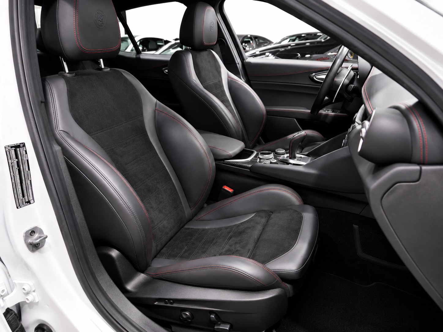 ALFA ROMEO Giulia 2.0 Q4 Veloce TI CH FAHRZEUG-image-10