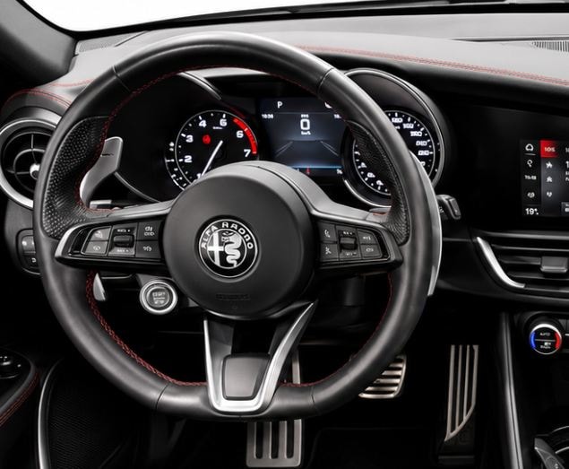 ALFA ROMEO Giulia 2.0 Q4 Veloce TI CH FAHRZEUG-image-19