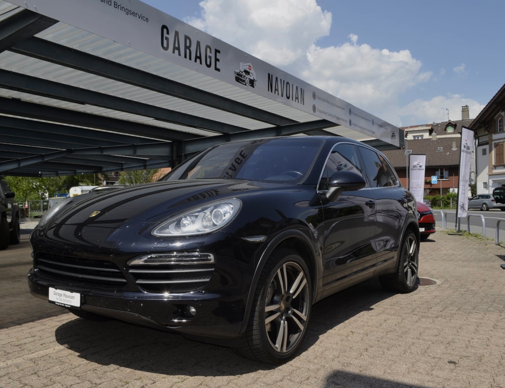 PORSCHE Cayenne S-image-0