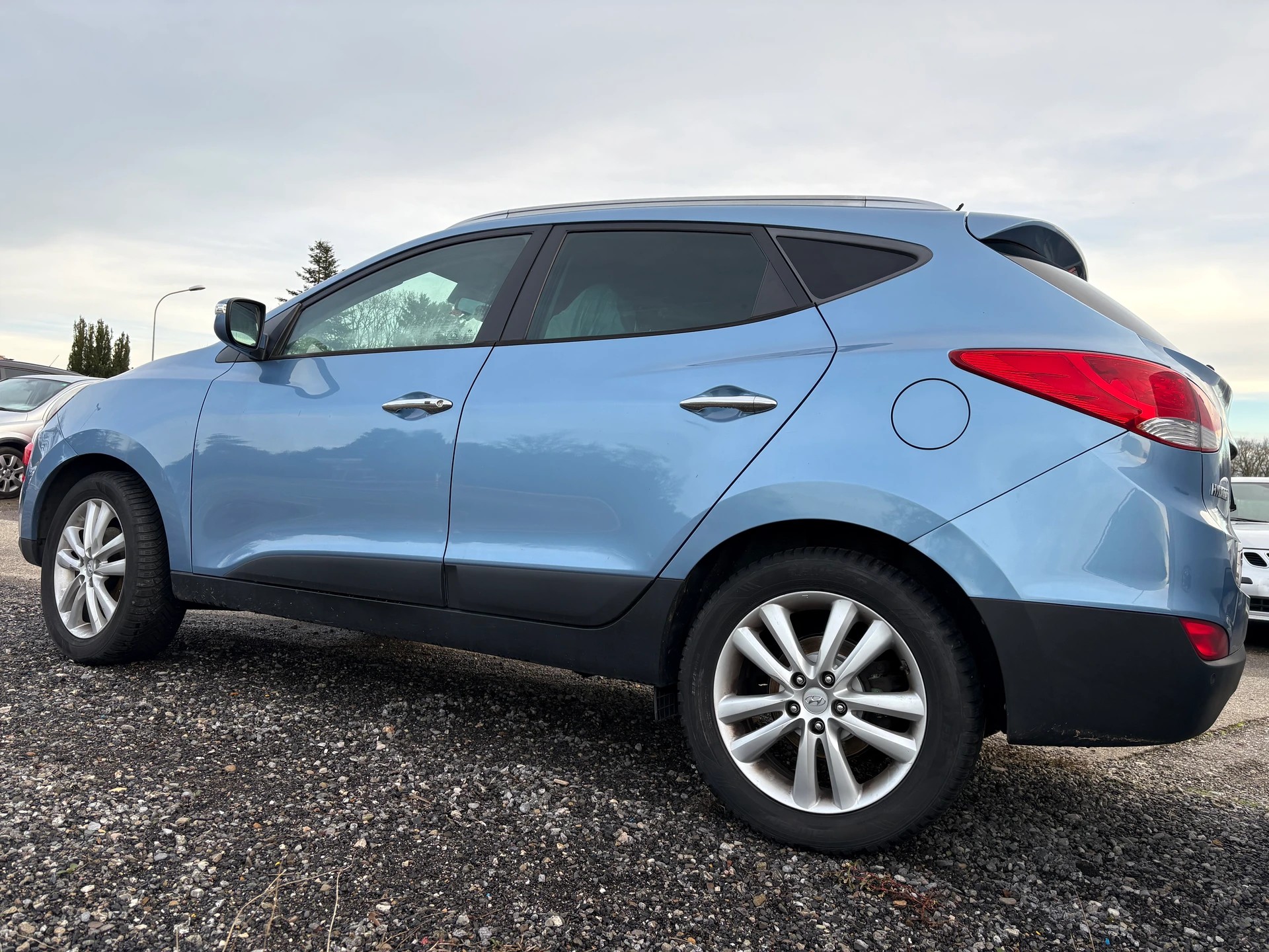 HYUNDAI iX 35 2.0 CRDi Premium 4WD ***problème moteur***-image-5