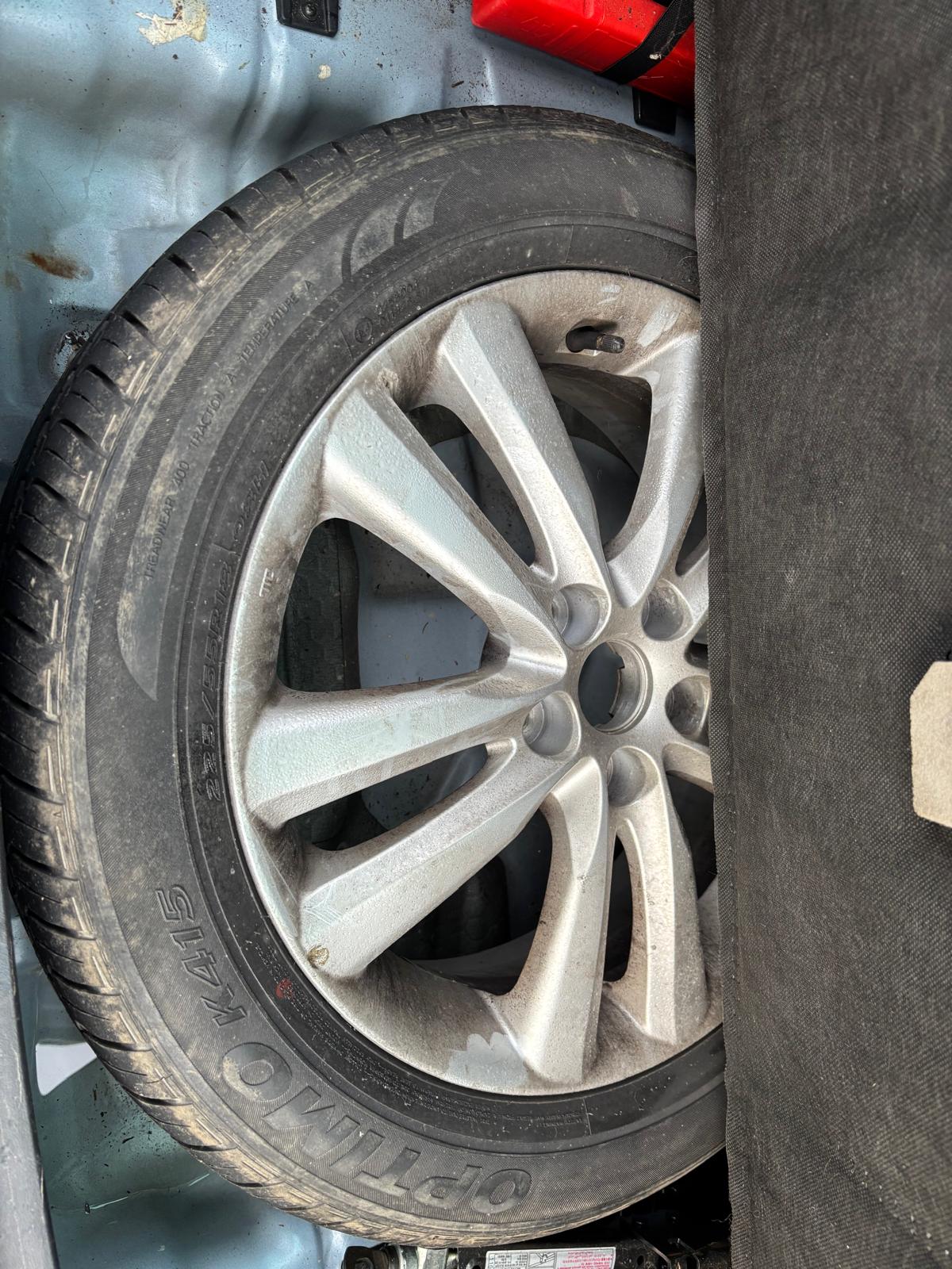 HYUNDAI iX 35 2.0 CRDi Premium 4WD ***problème moteur***-image-15