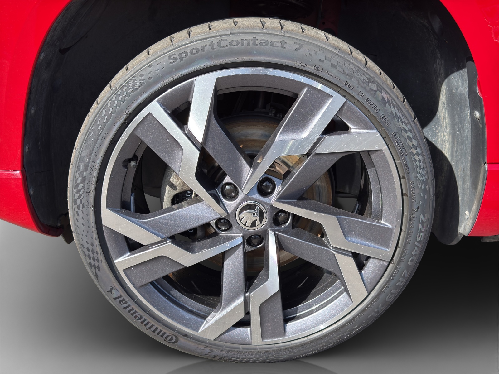 SKODA Karoq 1.5 TSI SportLine DSG-image-13
