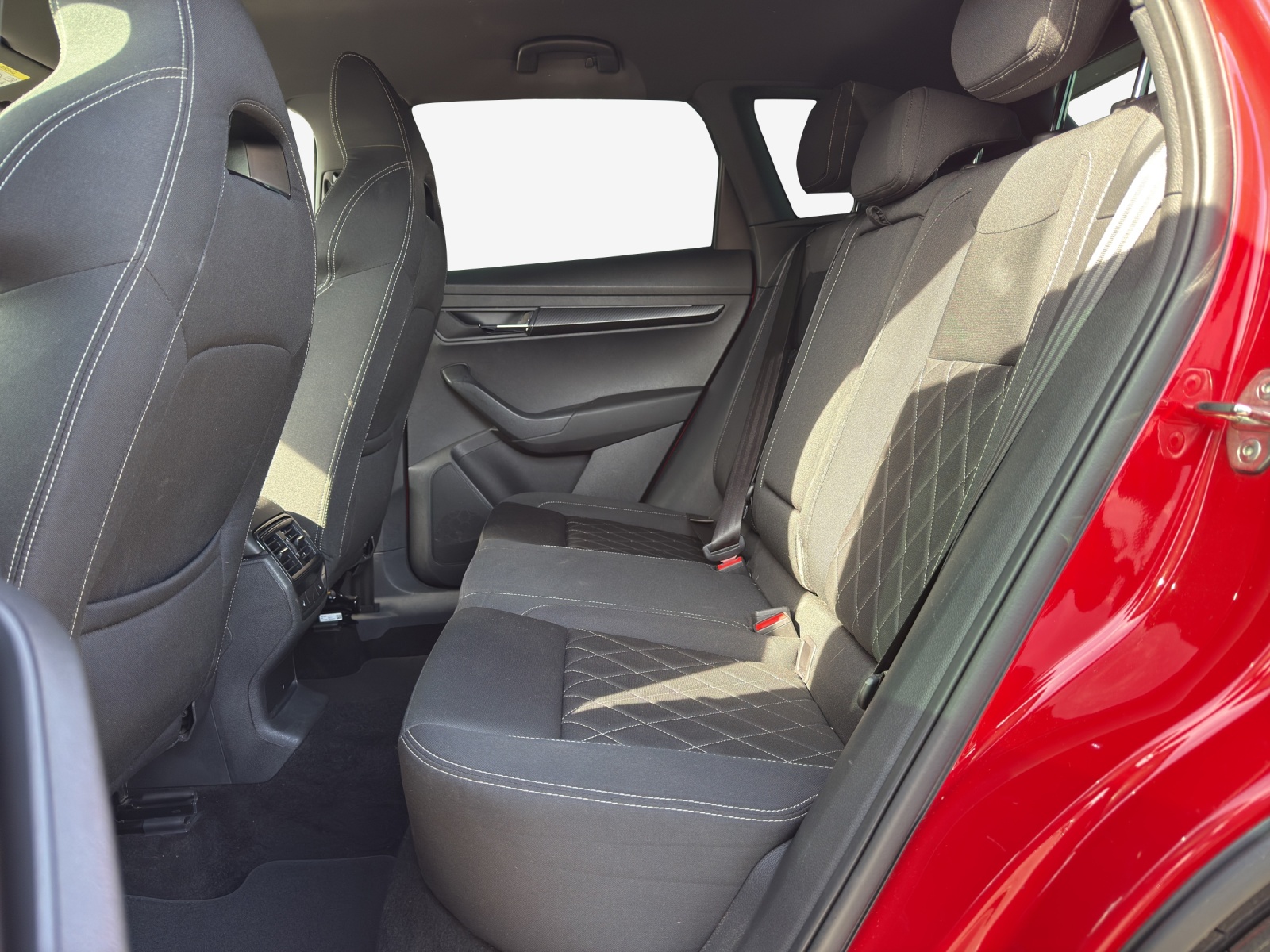 SKODA Karoq 1.5 TSI SportLine DSG-image-11