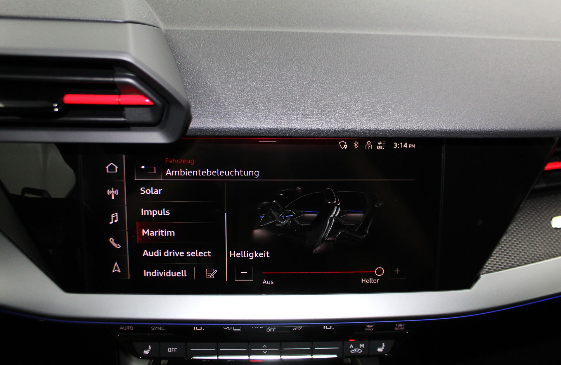 AUDI RS3 Sportback 2.5 TSI quattro S-tronic RS-Designpaket plus rot / CH-Fahrzeug-image-23