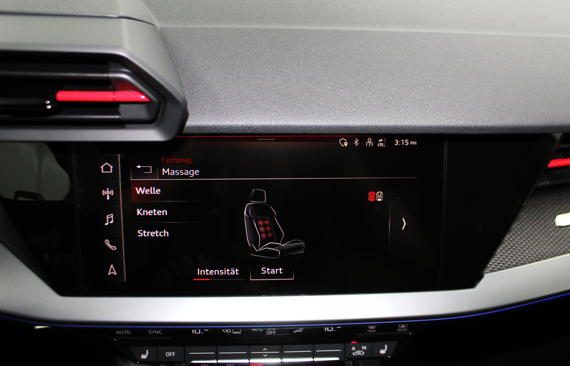 AUDI RS3 Sportback 2.5 TSI quattro S-tronic RS-Designpaket plus rot / CH-Fahrzeug-image-24