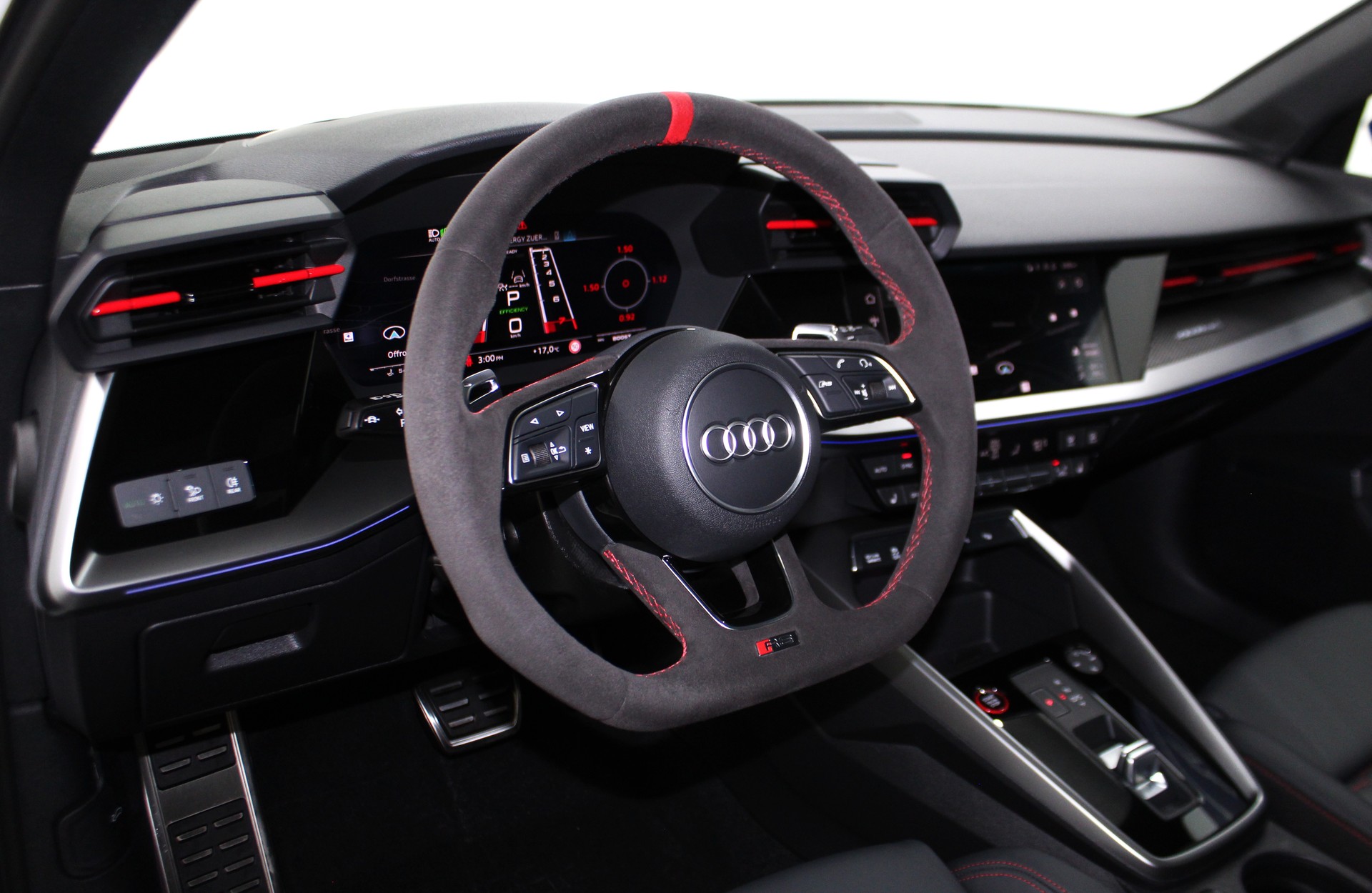 AUDI RS3 Sportback 2.5 TSI quattro S-tronic RS-Designpaket plus rot / CH-Fahrzeug-image-10