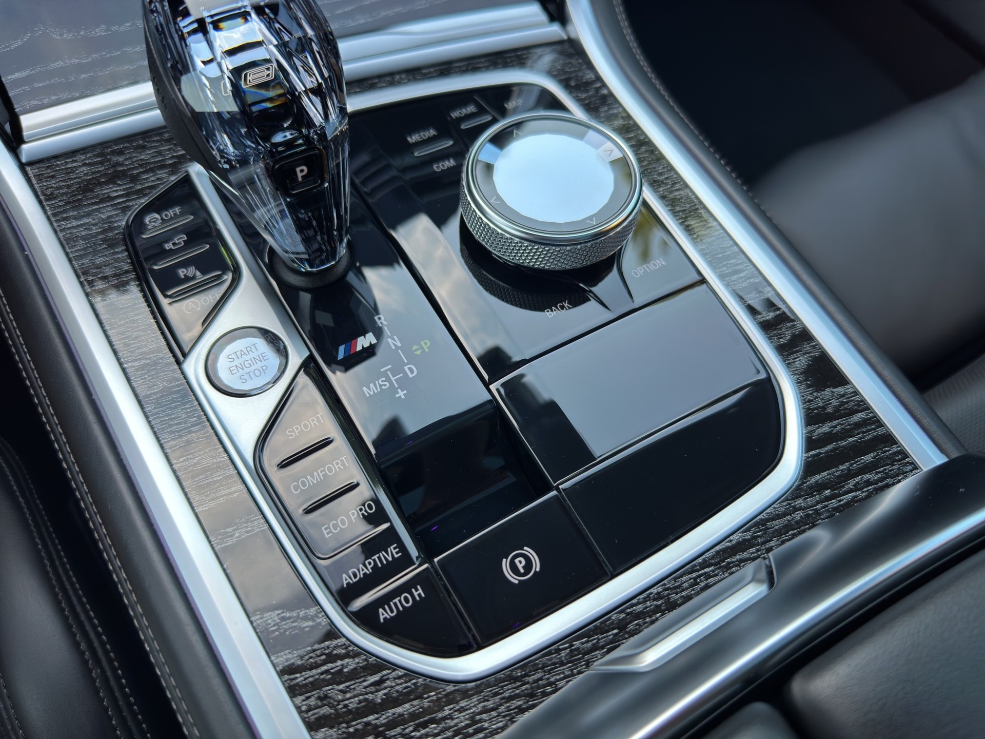 BMW M850i xDrive (CH) Individual-image-21