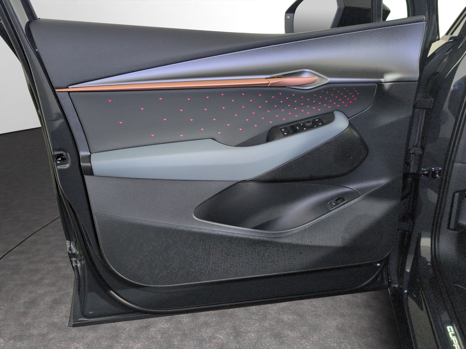 CUPRA Tavascan Type 10 77 kWh VZ Extreme-image-14