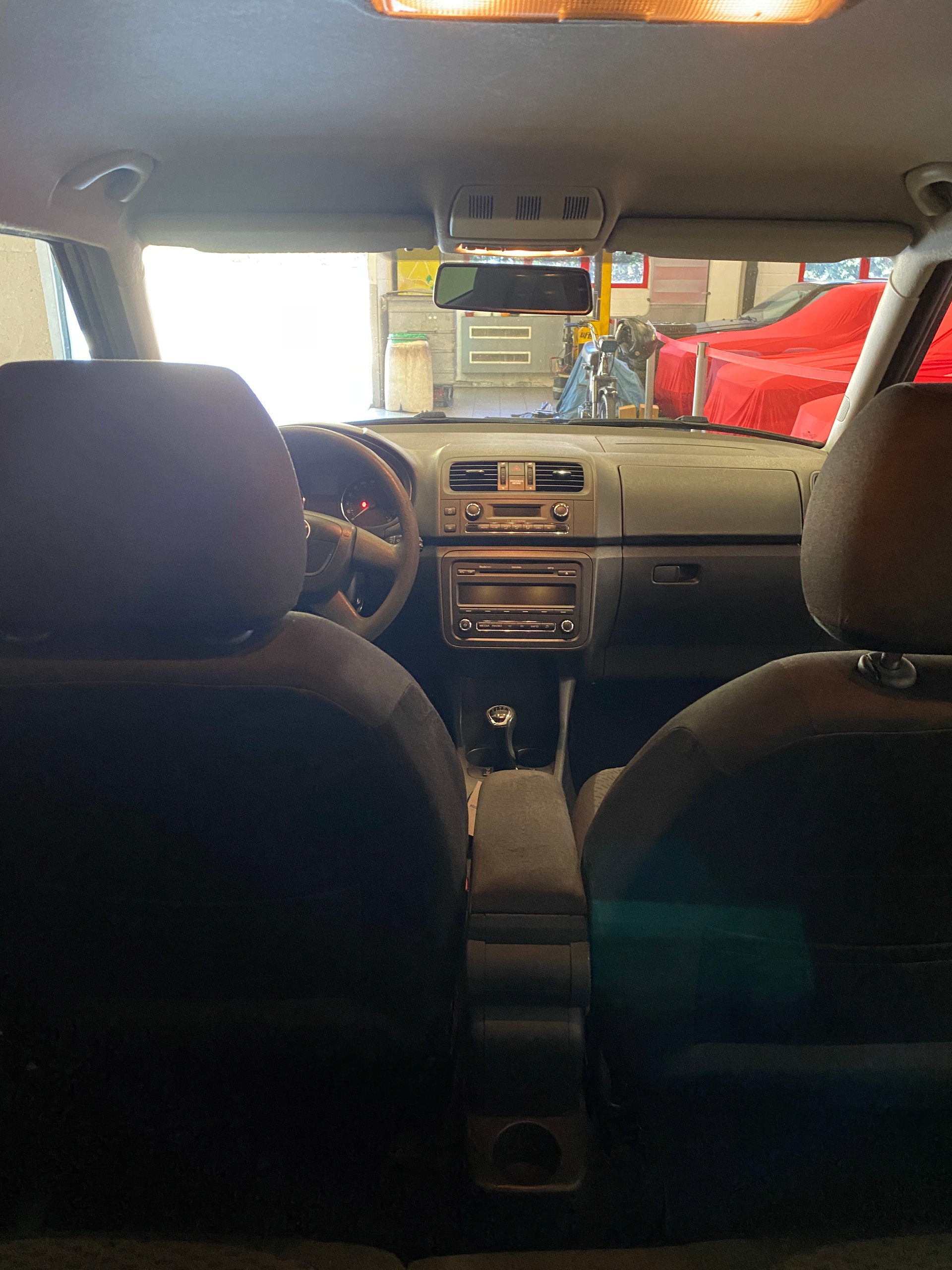 SKODA Fabia 1.2 TSI Ambition Plus-image-12