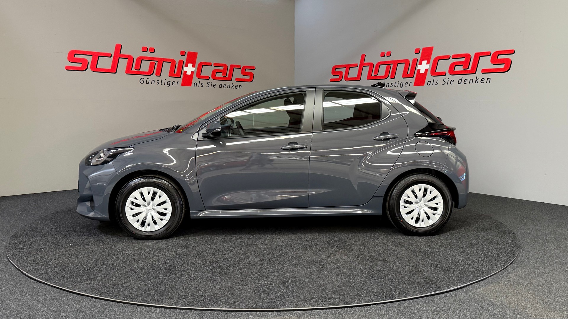 TOYOTA NEW Yaris 1.5 Comfort e-CVT-showroom-element-2