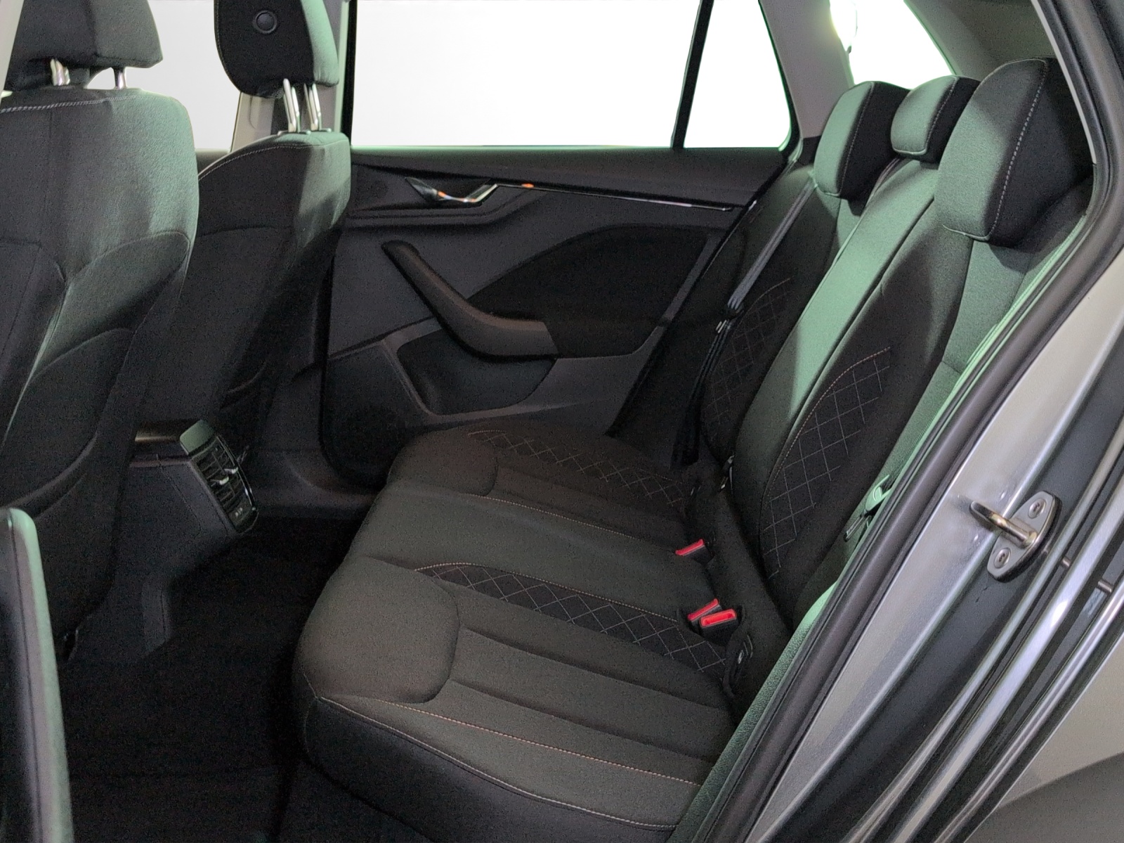 SKODA Kamiq 1.5 TSI Ambition-image-7