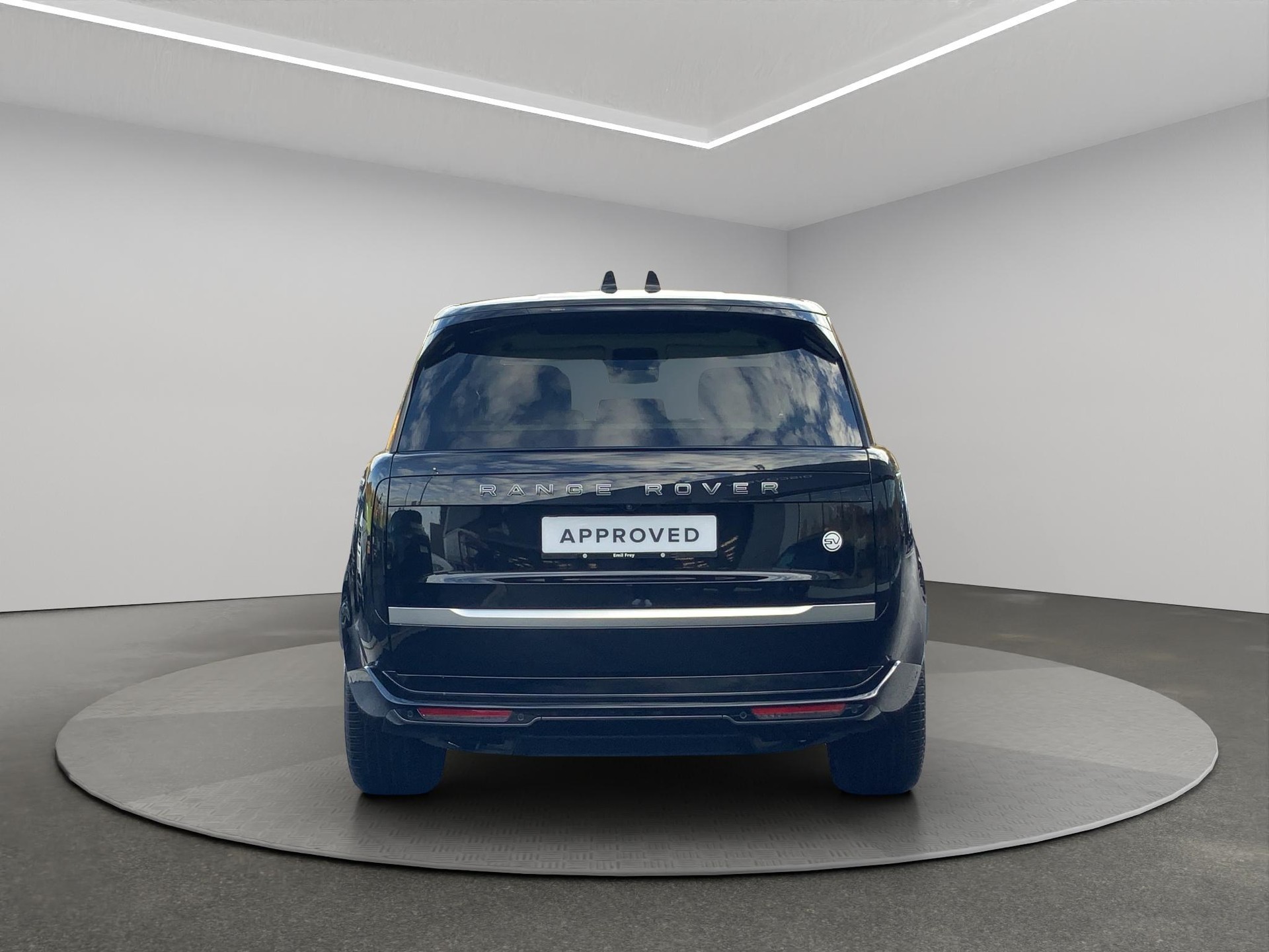 LAND ROVER Range Rover 4.4 V8 SV-image-5
