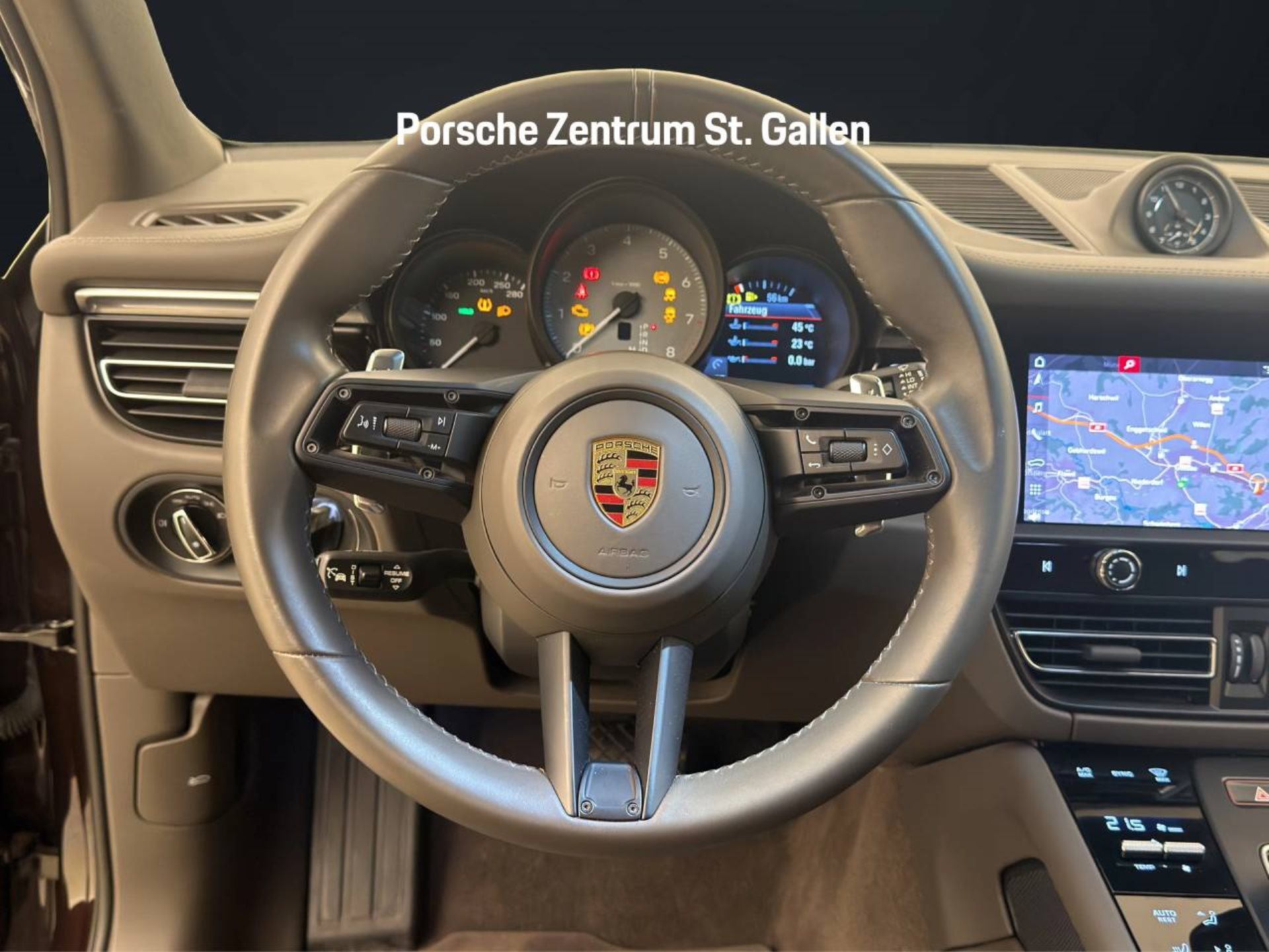 PORSCHE Macan S-image-12