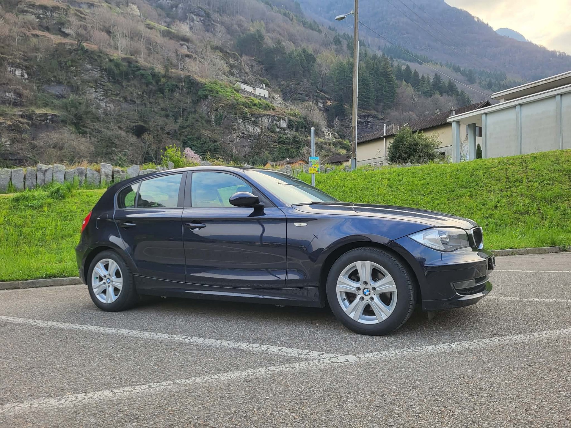 BMW 118d Access-image-5